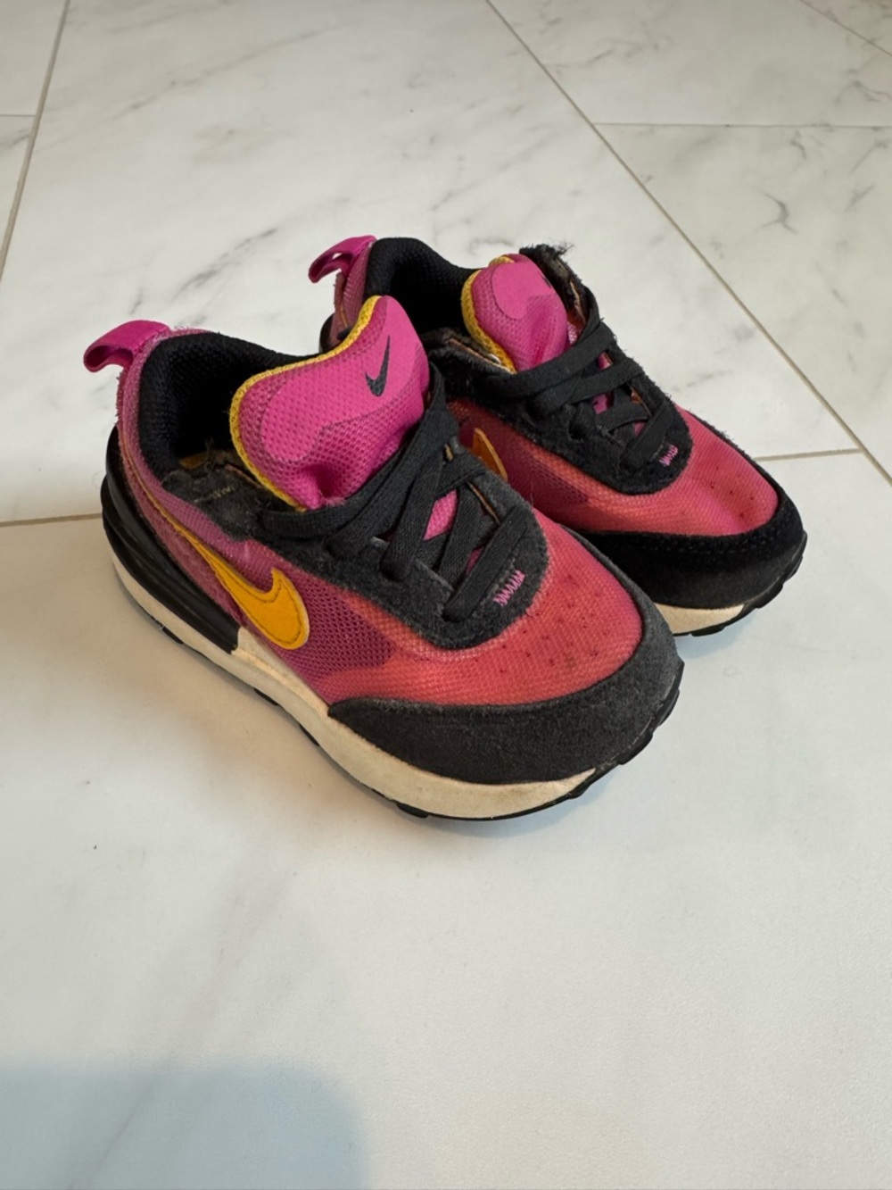 Nike Kids Pink and Yellow Low-Top Sneakers